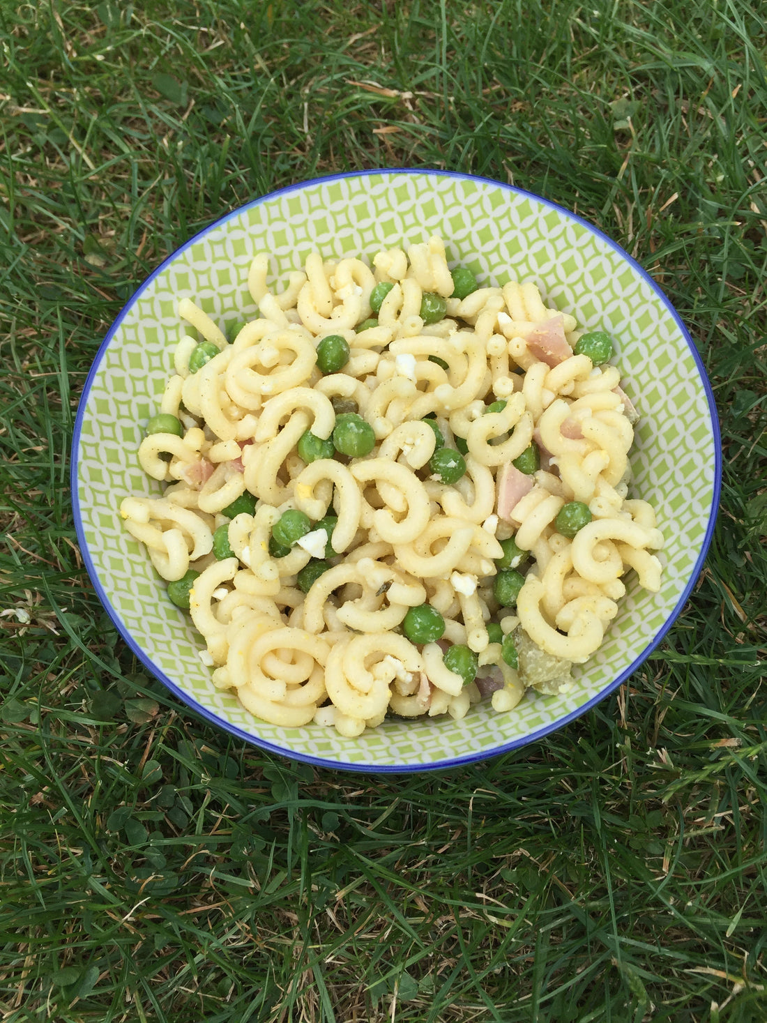 Camping-Nudelsalat – schnell, lecker & unkompliziert