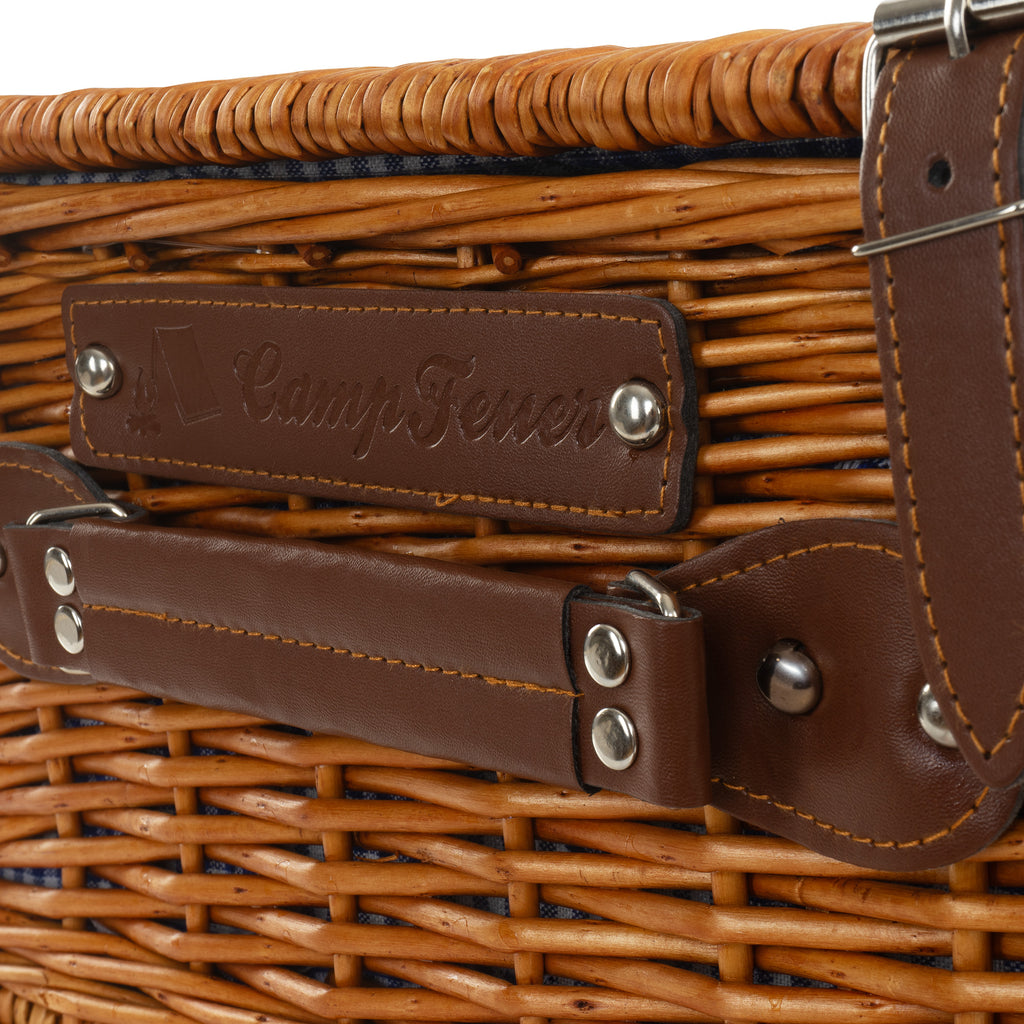 Picnic basket, including 29-piece dinnerware set, for 4 people